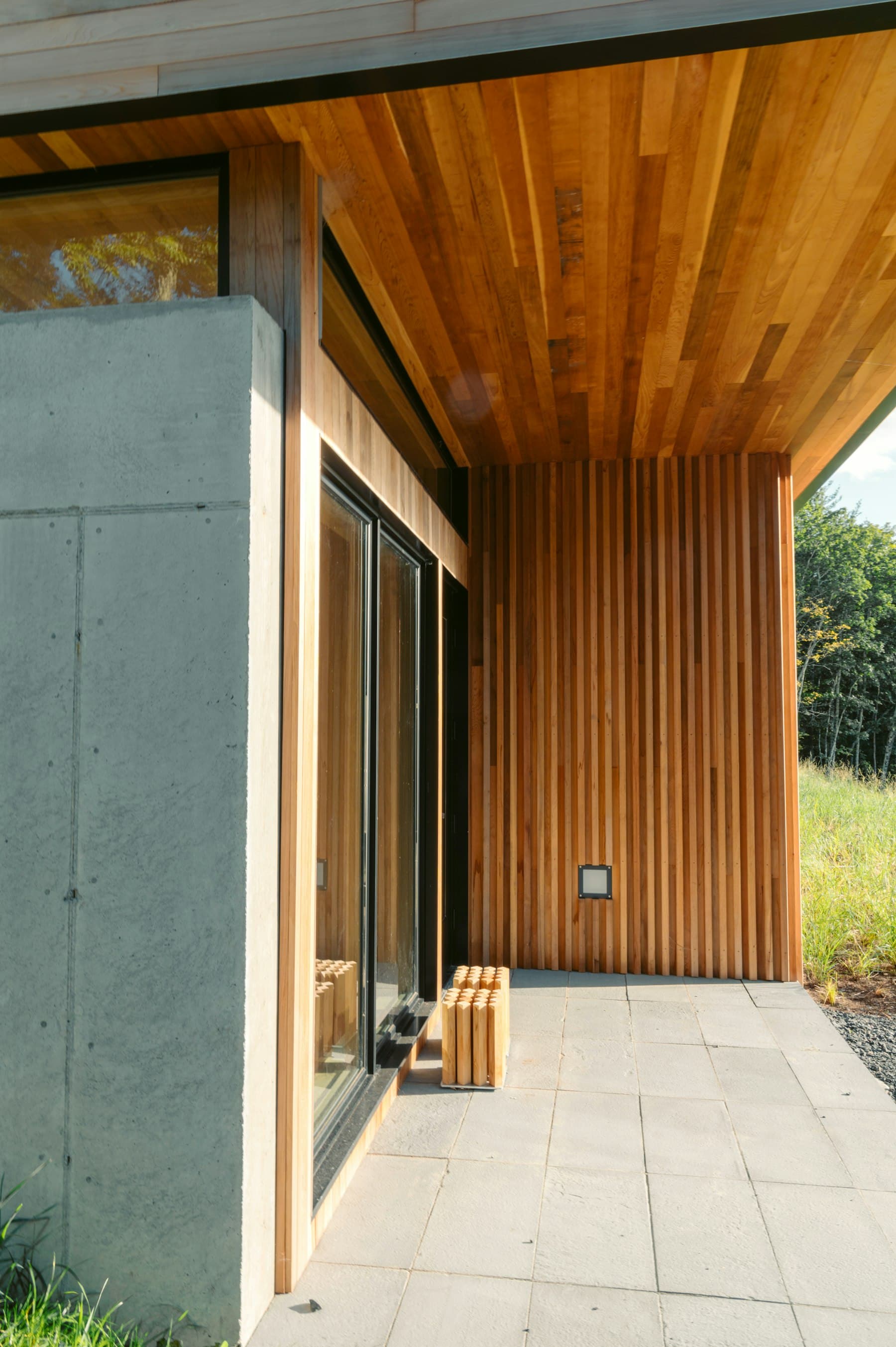 Fenêtres aluminium sur une façade contemporaine